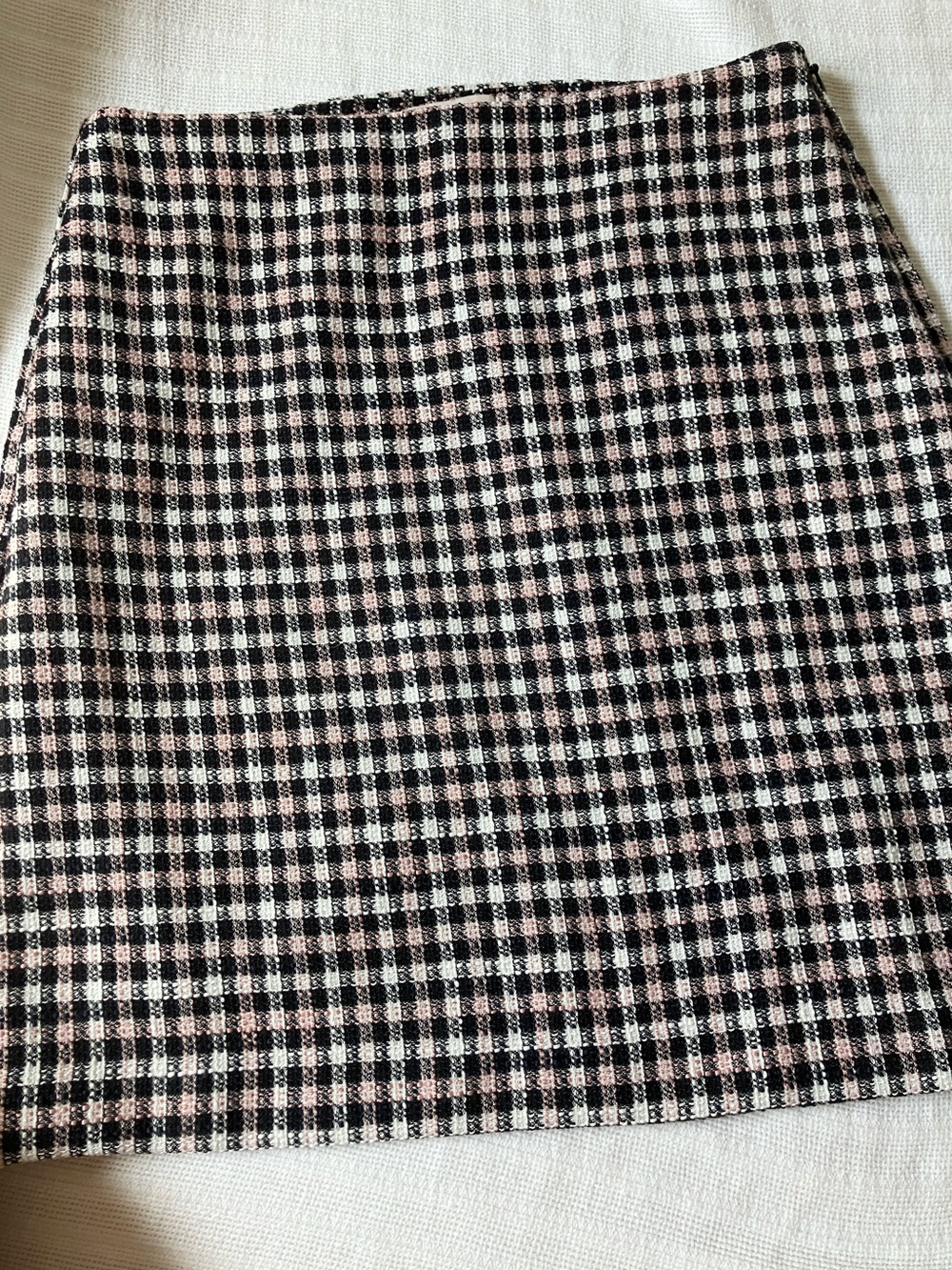 LOFT Black and Pink Checked Pencil Skirt New without tags